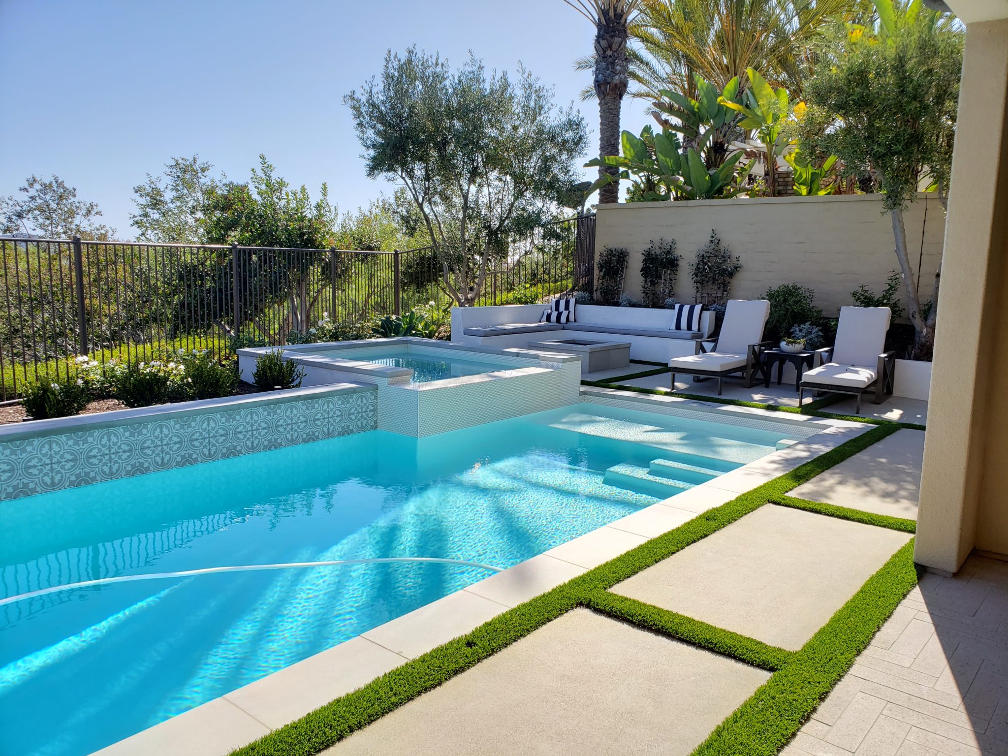 Monaco Luxury Pools » Pools